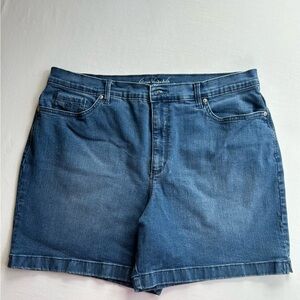 Gloria Vanderbilt Blue Jean Shorts Relaxed Fit